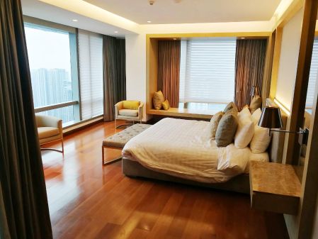 Fully Furnished 4 Bedroom Unit at Horizon Homes at The Fort