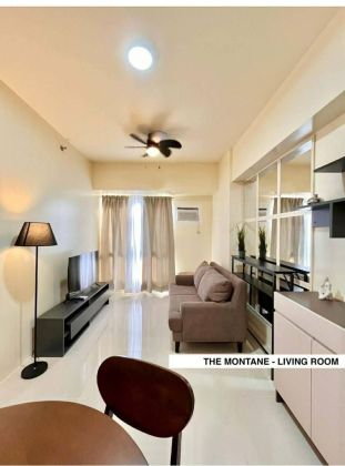 Cozy Fully Furnished 1 Bedroom with Parking at The Montane