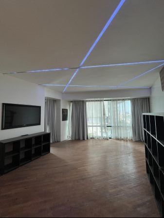 Semi Furnished Studio Unit in Amorsolo Square Rockwell