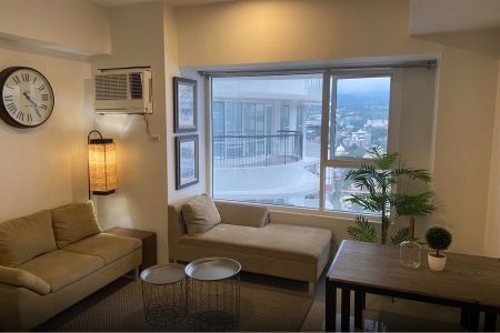 Fully Furnished 1BR for Rent in Calyx Centre Cebu 