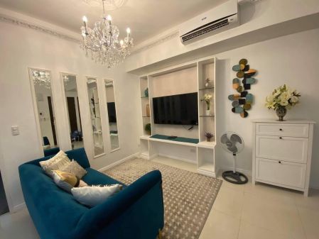 1 Executive Bedroom Fully Furnished Unit One Uptown Residences