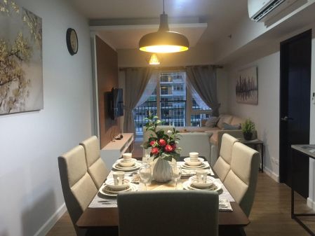 Fully Furnished 1 Bedroom in Two Maridien Bgc