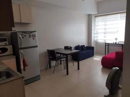 Fully Furnished 1BR for Rent in D'Ace Condominium 