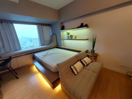 Fully Furnished Studio Unit for Lease at One Shangri la Place