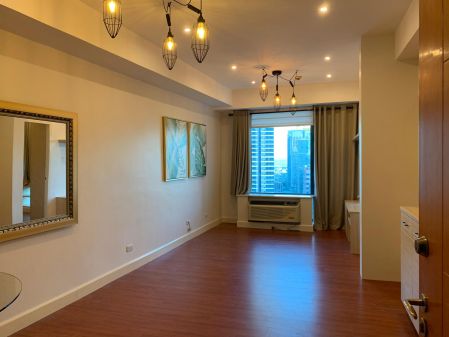 1BR Semi Furnished Unit at Bellagio Tower 2 for Rent