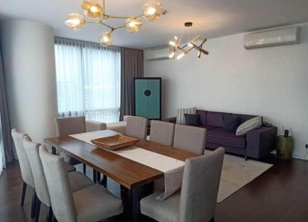 Luxury 2 Bedroom Fully Furnished Condo in The Suites