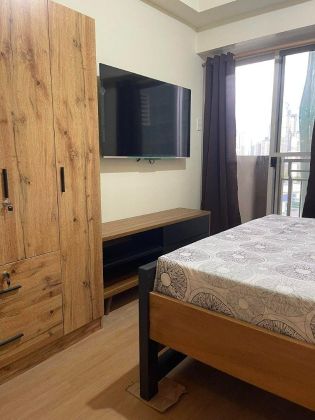 2 Bedroom Semi Furnished for Rent in Brixton Place