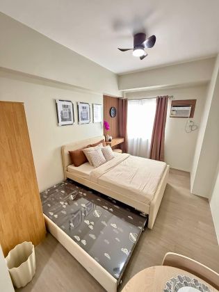 Fully Furnished Studio Unit at Hawthorne Heights for Rent