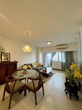 Fully Furnished 1 Bedroom in The Royalton at Capitol Commons