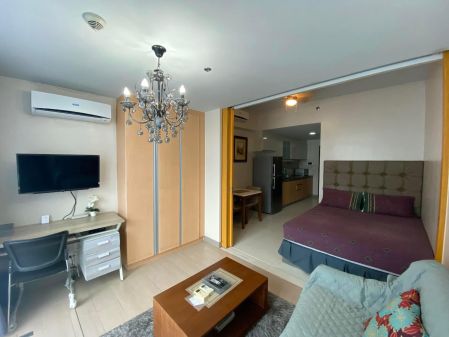 Fully Furnished 1Bedroom for Rent in One Uptown Residence Taguig