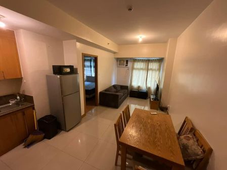 Fully Furnished 1 Bedroom Unit at Trion Towers for Rent