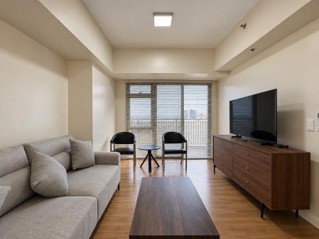 For Rent 1BR Unit in Park Triangle Residences BGC
