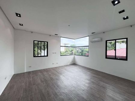 Semi Furnished 4 Bedroom Unit for Rent at Magallanes Village Maka