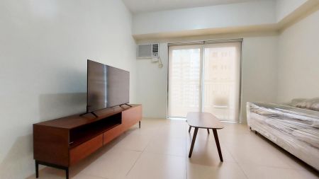 Studio Unit Fully Furnished for Rent at The Infinity BGC