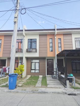 2 Storey Townhouse with Parking Space and WiFi in Davao