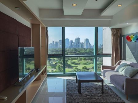 Fully Furnished 2BR with Golf View in 8 Forbestown Road BGC