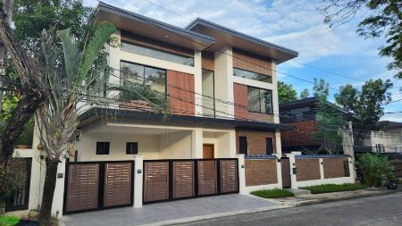Unfurnished 4 Bedroom House at Ayala Alabang Village for Rent