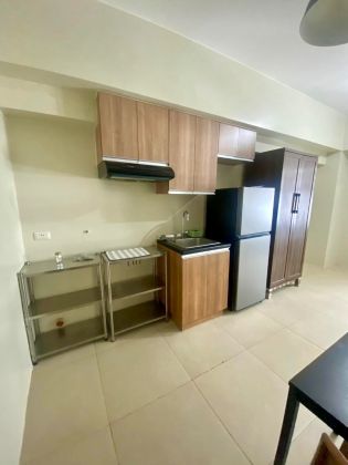 Semi Furnished Studio near Edsa Shangrila