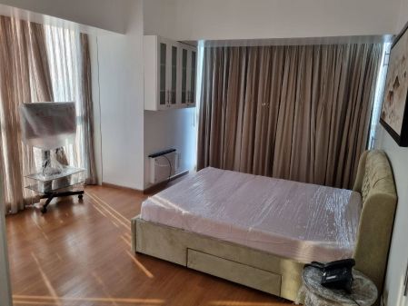 Fully Furnished 2BR with Balcony in St Francis Shangri La Place 