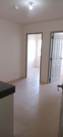 Unfurnished 2 Bedroom Condo Unit for Rent in Commonwealth QC