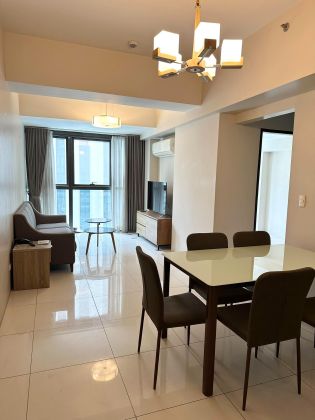 For Rent 2 Bedroom Furnished Unit in Uptown Ritz Bgc 75K Only