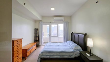 Spacious and Well kept Studio Unit for Rent in Aseana City