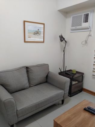 1BR Fully Furnished Condo at Trion Tower