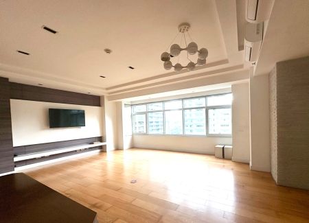 Semi Furnished 2 Bedroom at One Serendra BGC Taguig