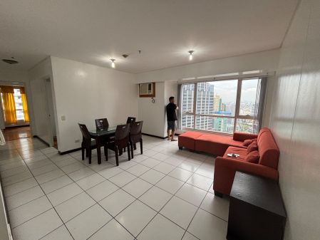 2 Bedroom Fully Furnished for Lease at Cloumns Ayala Avenue