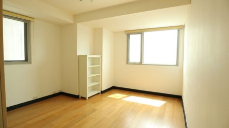 Semi Furnished 3 Bedroom Unit at One Serendra for Rent