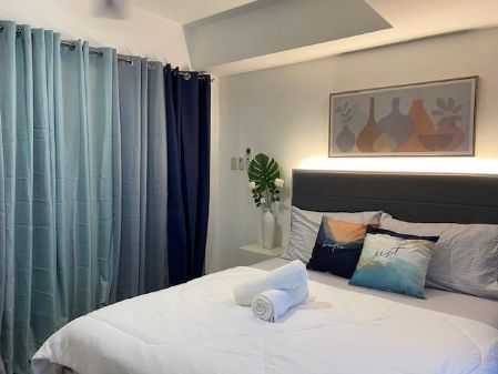 Fully Furnished 1 Bedroom Unit at Azure Urban Resort Residences
