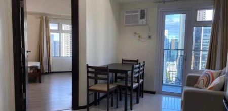 1BR Fully Furnish for Rent in Trion Tower 3 BGC Taguig