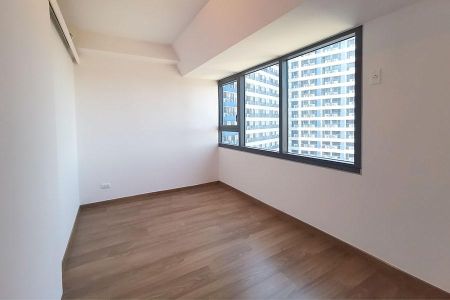 Unfurnished Studio Unit at The Rise Makati for Rent