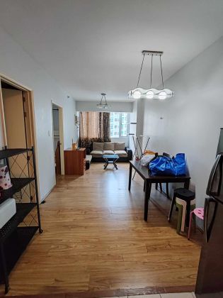 Fully Furnish 1 Bedroom for Rent at Royal Palm Tower 