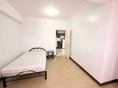 Furnished 1 Bedroom for Rent at Manhattan Parkview Araneta Cuba