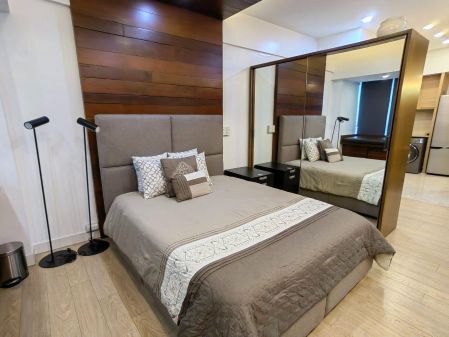 Fully Furnished Studio Unit at One Shangrila Place for Rent