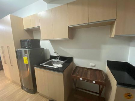 Fully Furnished Studio for Rent in Solstice Tower Makati
