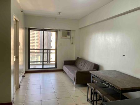 Unfurnished 2 Bedroom Unit at Flair Towers for Rent
