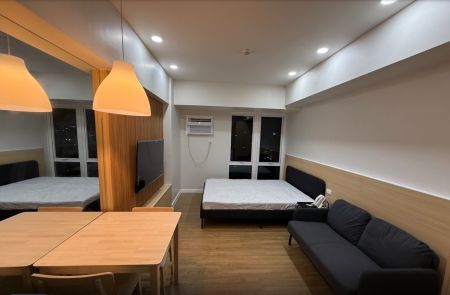 Sa for Rent Studio Unit in Palatine Solinea Tower 4 in Cebu
