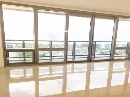 3BR Condo for Rent in Taguig City at the Suites