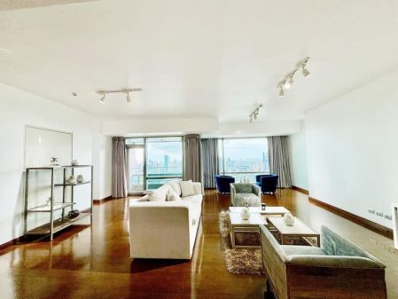 Mountain and Lake Views 3 Bedroom in Horizon Homes at The Fort