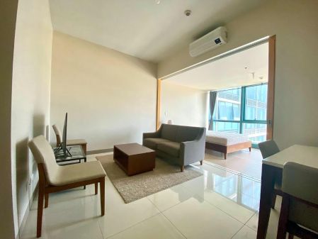 Fully Furnished 1 Bedroom Unit in One Uptown Residence BGC