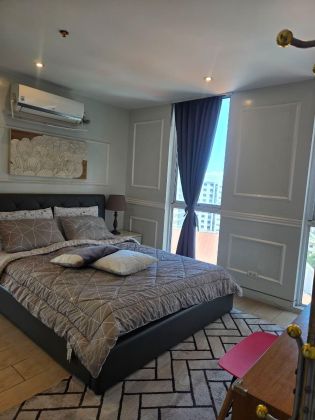 Fully Furnished 1 Bedroom Unit at Venice Luxury Residences