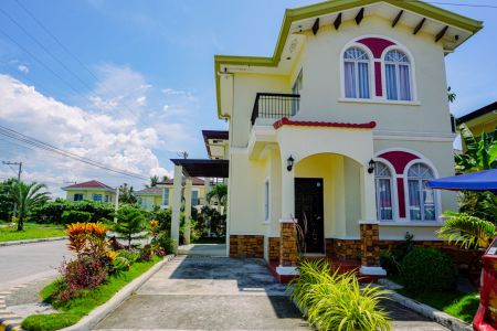 Fully Furnished 4 Bedroom House at Fonte di Versailles for Rent
