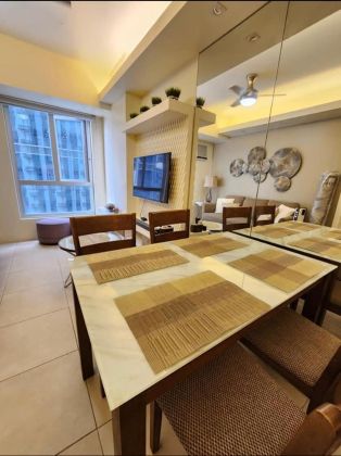 Fully Furnished 1 Bedroom in Avida Towers 34th Street Taguig