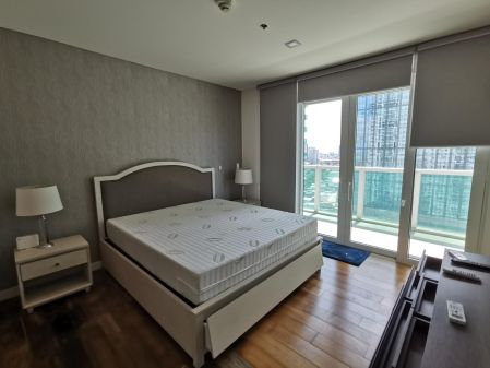 2 Bedroom Fully Furnished in Park Terraces near Ayala Malls