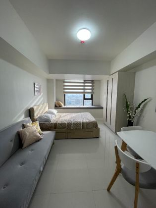 Spacious Studio Unit with Fully Furnished at Mandani Bay Suites