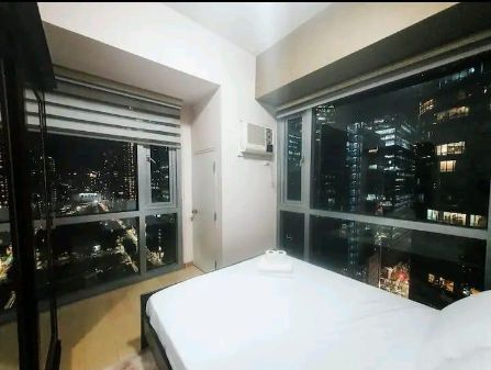 Fully Furnished 1 Bedroom Unit at Avant at the Fort for Rent