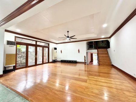 Dasmarinas Village 5BR Semi Furnished Code 8010