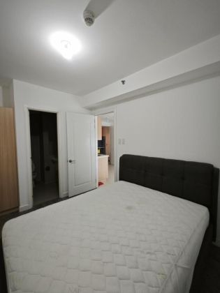 Fully Furnished 2BR in The Residences at Commonwealth